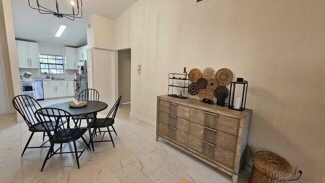 Foto del edificio - 2950 Olivewood Terrace