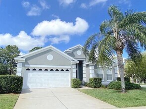 Building Photo - 8000 King Palm Cir
