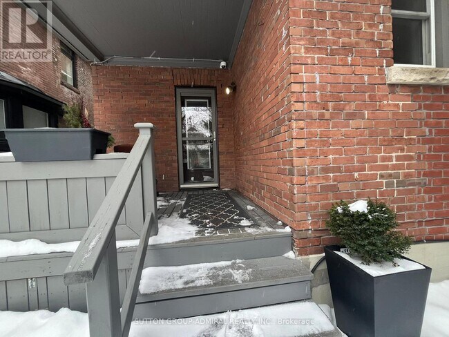 Photo du bâtiment - 335 Palmerston Blvd