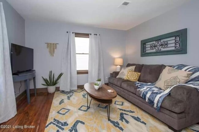 Building Photo - 2514 S 4th St