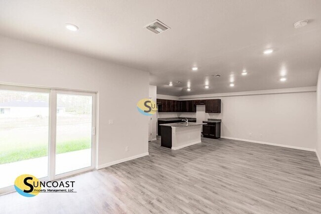 Foto del edificio - 359 Greenbriar Blvd