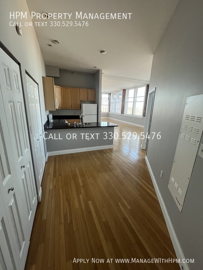 Foto del edificio - 2404 Prospect Ave E