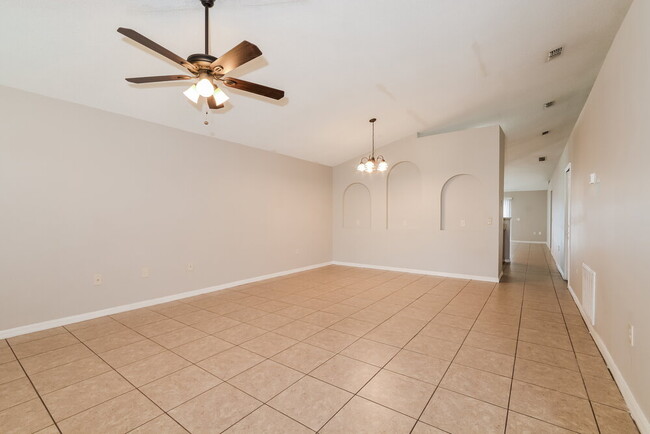 Building Photo - 2961 Elbib Dr