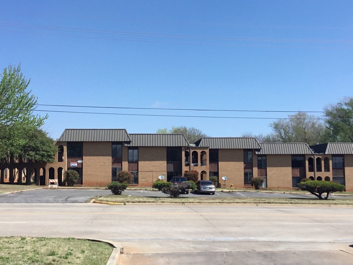 Foto principal - 404 S 23rd Pl
