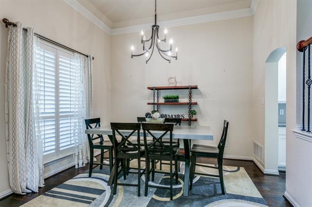 Building Photo - 1301 Golf Club Dr