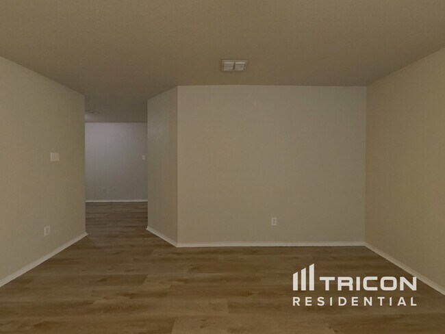 Foto del edificio - 4908 Parkrise Dr