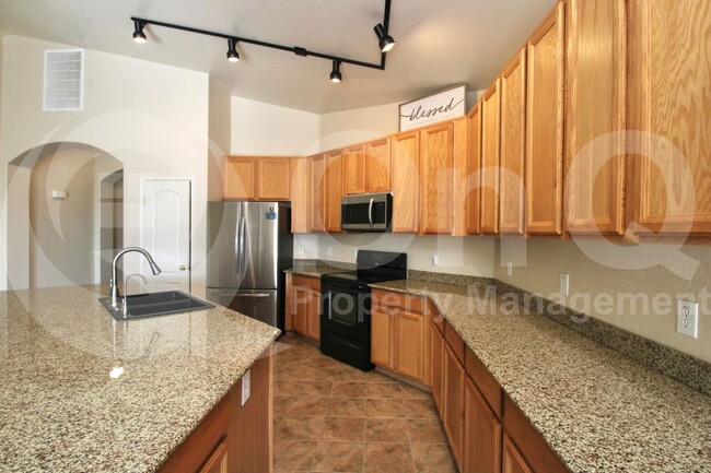 Foto del edificio - 16334 N 172nd Ln
