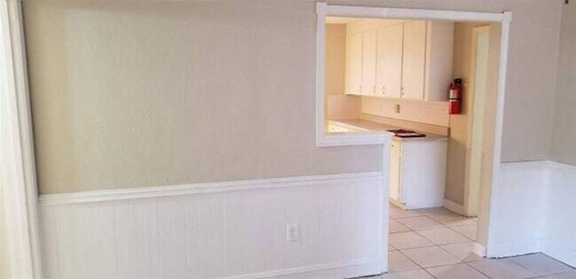 Foto del edificio - 205 Turner Dr