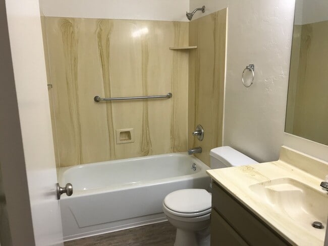 Building Photo - 625 Dameron Dr