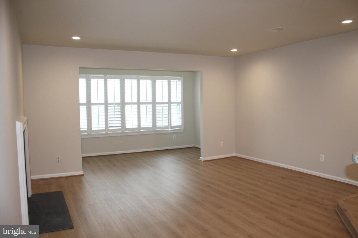 7501 Ashby Ln Unit I, Alexandria, VA 22315 Room for Rent in Alexandria, VA