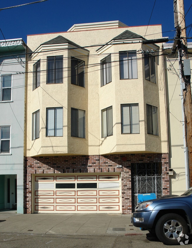 Primary Photo - 441 7th Ave