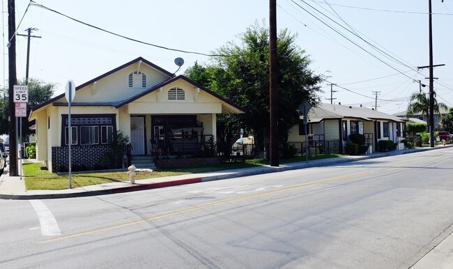 Foto del edificio - 7915 Salt Lake Ave