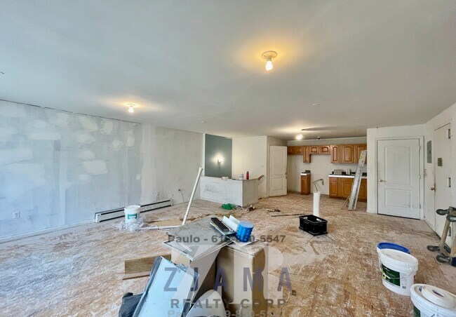 Building Photo - 145 Leonard St