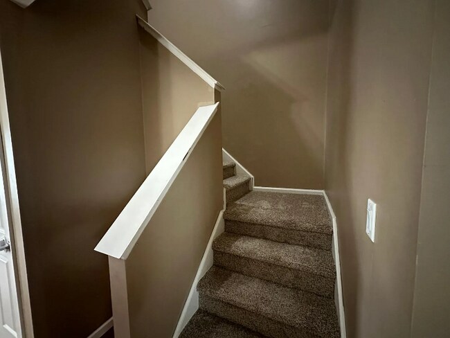 Foto del edificio - 203 Poplar Dr