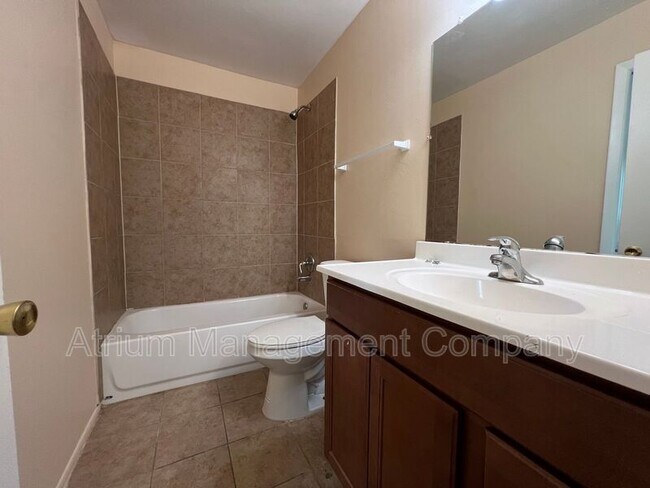 Foto del edificio - 12114 Napiers Cir