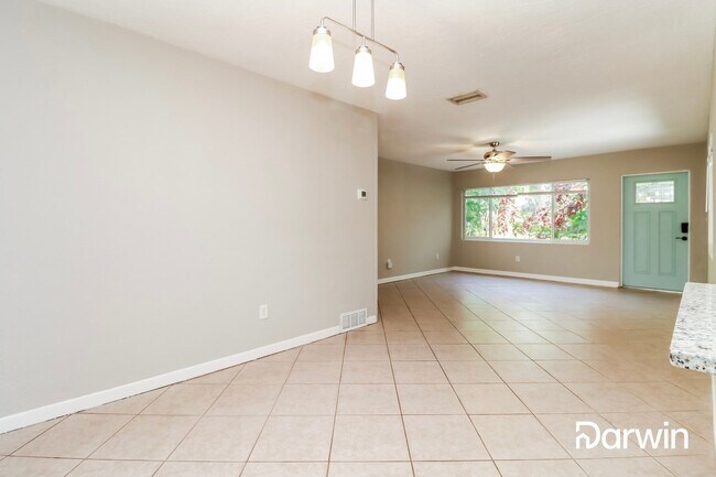 Foto del edificio - 1619 Edna Ave NW