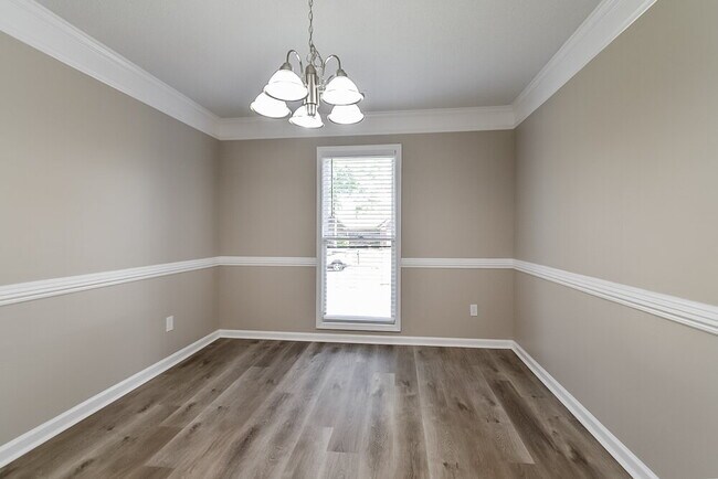 Building Photo - 7455 Stonington Dr