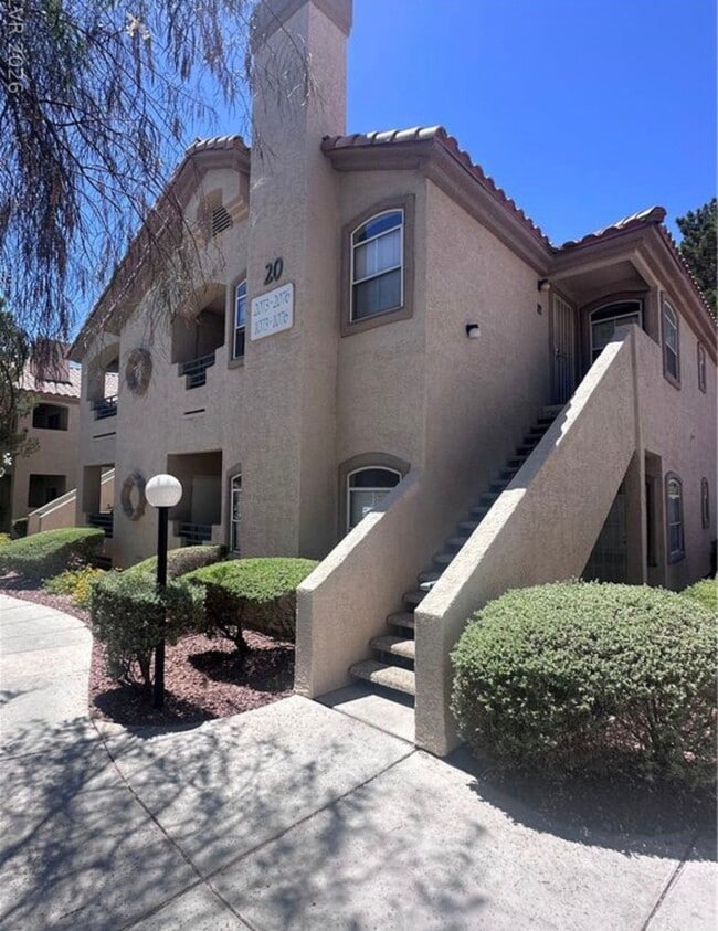 Foto del edificio - 5415 W Harmon Ave