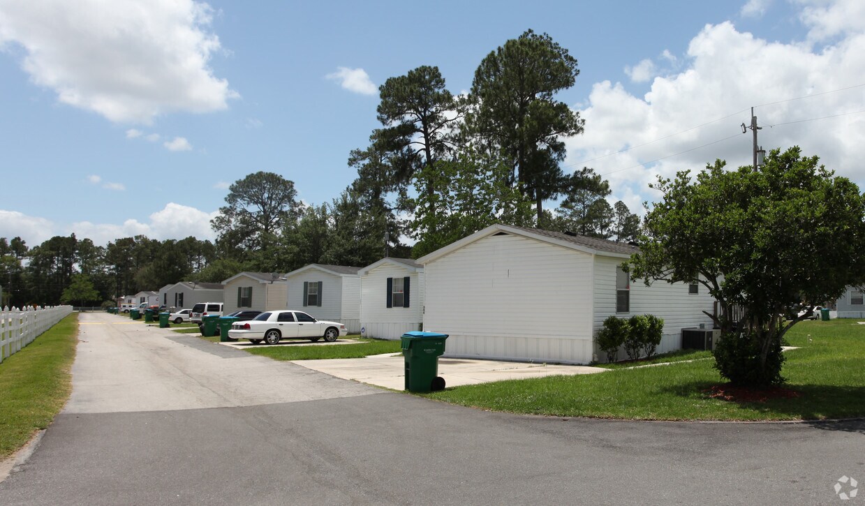 Building Photo - Ortega Village