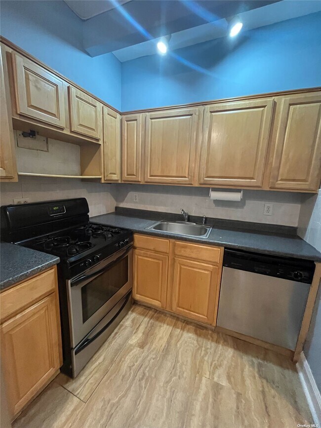 Foto del edificio - 118-14 83rd Ave