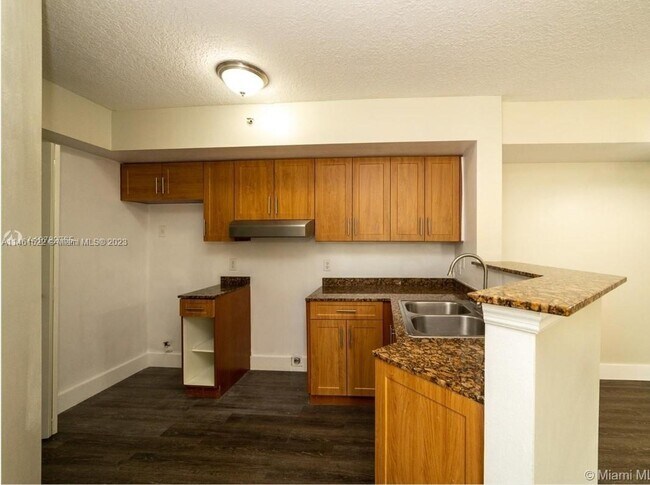 Foto del edificio - 17622 NW 25th Ave