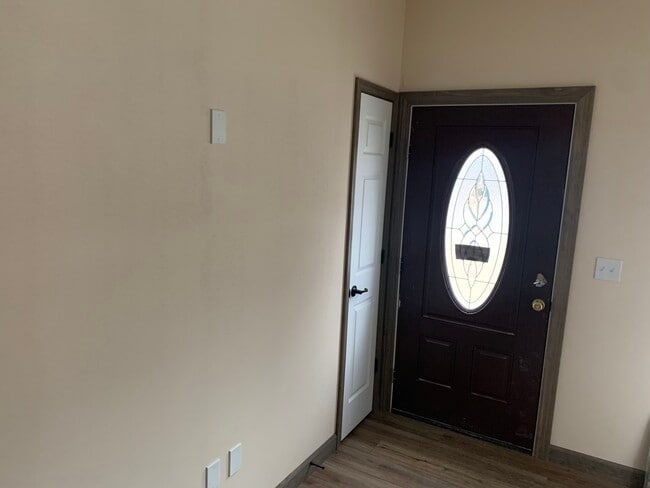 Building Photo - 514 Gillham St