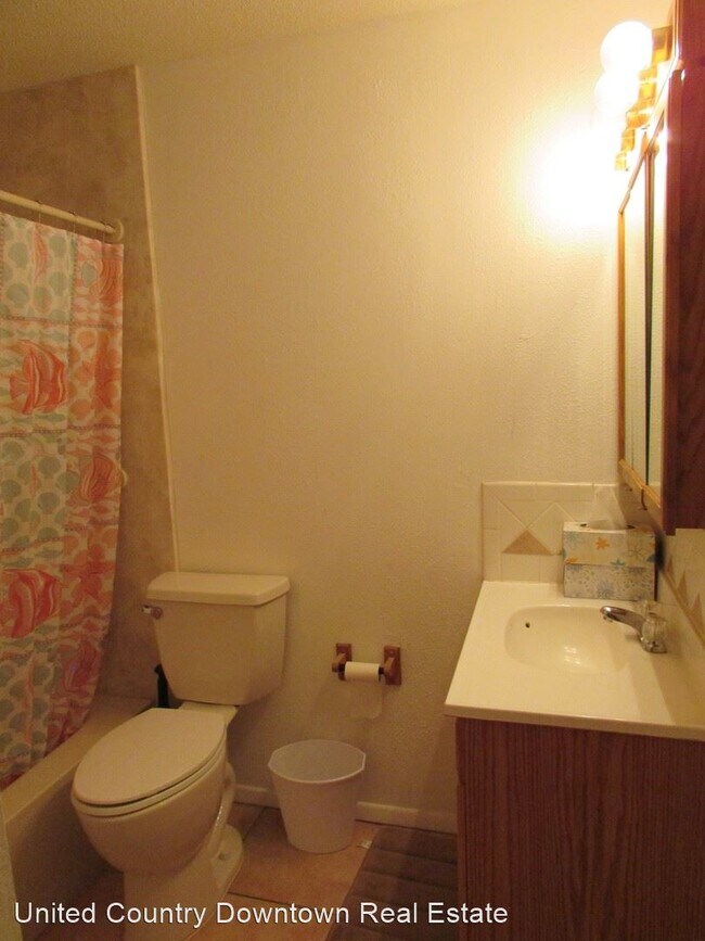 Building Photo - 3 br, 2 bath House - 1518 Santa Cruz