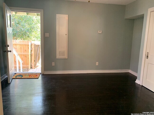 Foto del edificio - 773 Fulton Ave