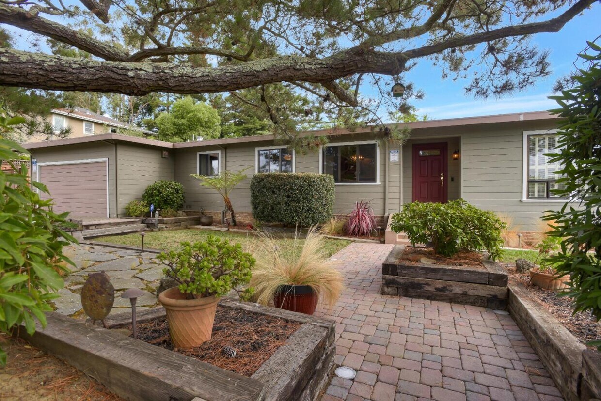 Primary Photo - 1335 Parrott Dr