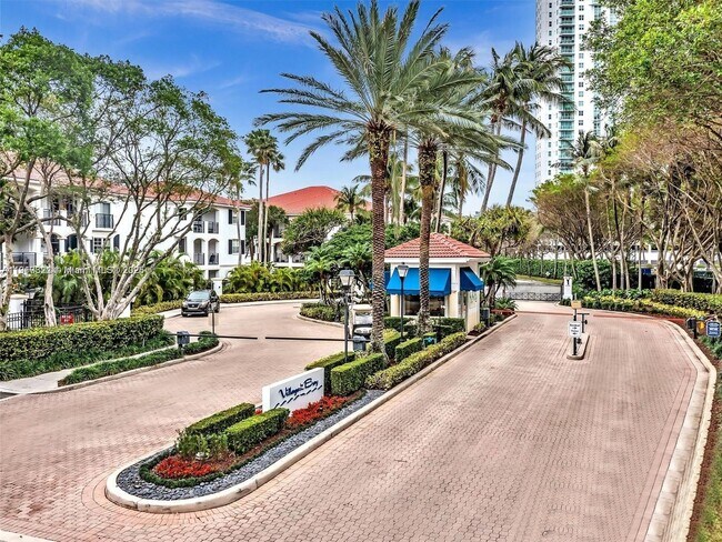 Foto del edificio - 3255 NE 184th St