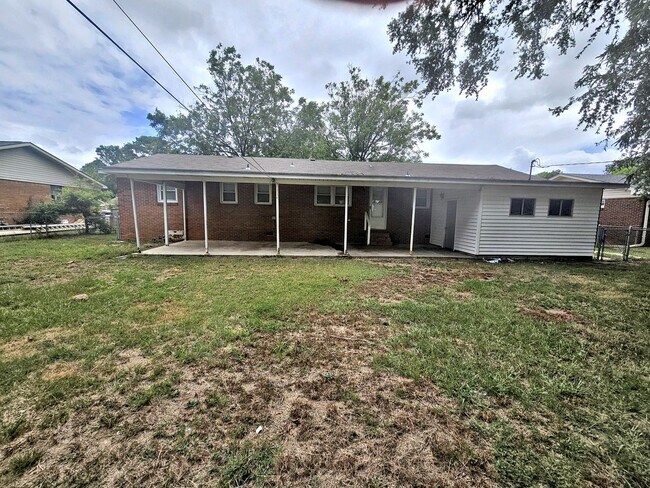 Foto del edificio - HOUSE FOR RENT - DECATUR