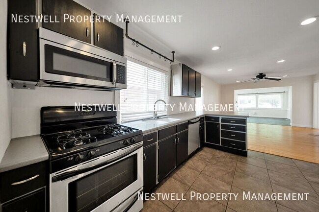 Foto del edificio - 260 Hampton Ave S