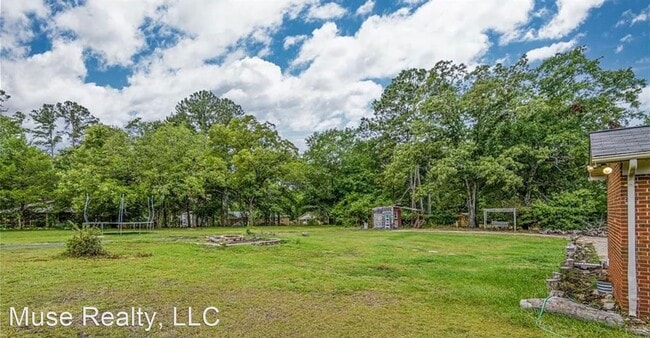 Building Photo - 3 br, 2 bath House - 1401 University Drive