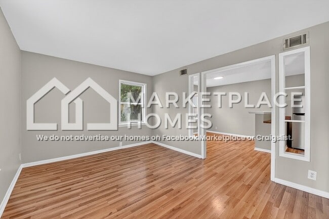 Building Photo - 427 Whispering Pines Dr