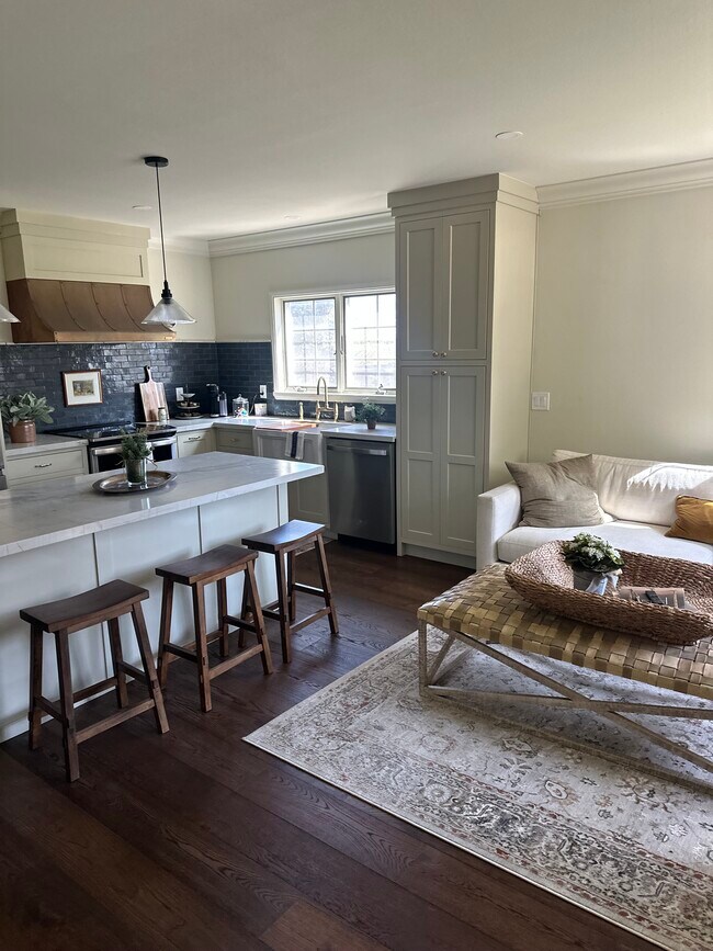 Foto del edificio - 4504 Live Oak Dr