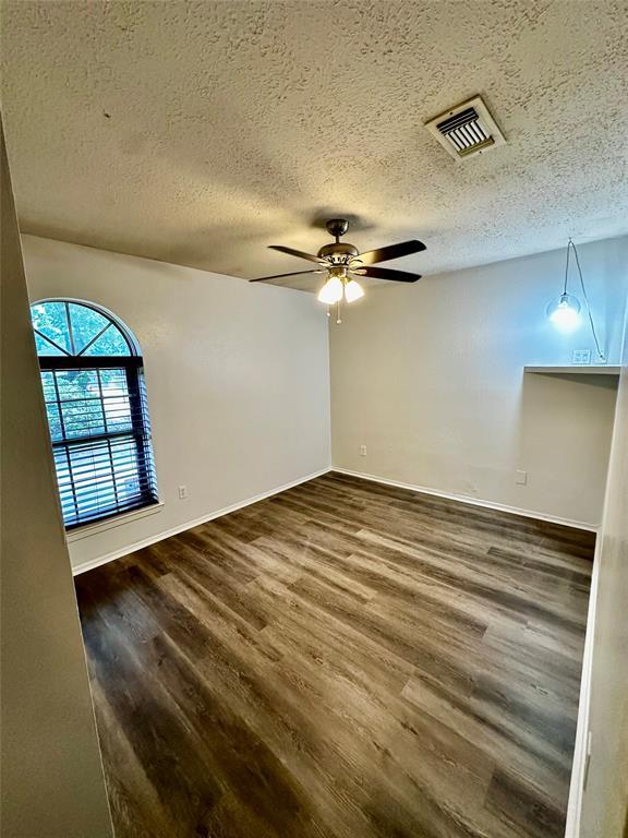 Foto del edificio - 6502 Archgate Dr