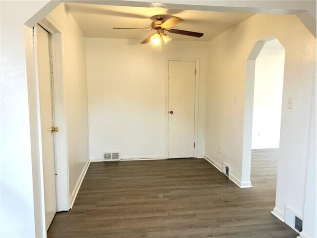 Foto del edificio - 2805 Sunset Blvd