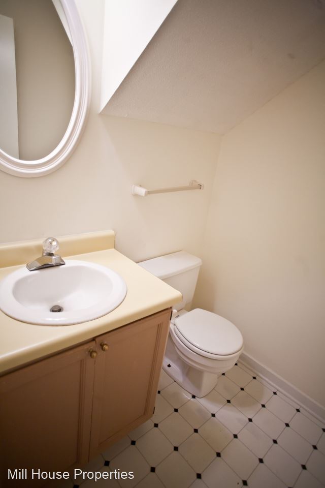 Building Photo - 3 br, 1.5 bath House - 101 Walden Drive