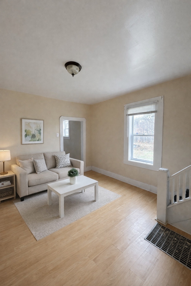 Foto del edificio - 831 W 27th St