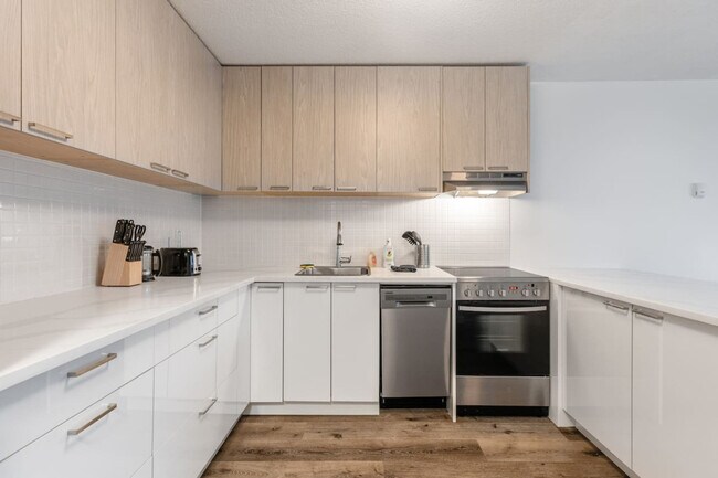 Photo du bâtiment - 254 E 12th Ave