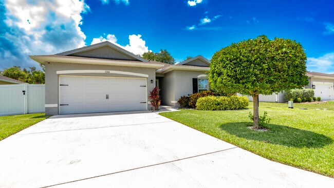 Foto del edificio - 5344 Oakland Lake Cir