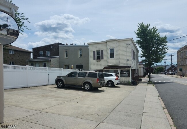 Building Photo - 301 Copeland Ave