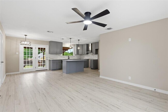 Foto del edificio - 1841 Twin Oaks