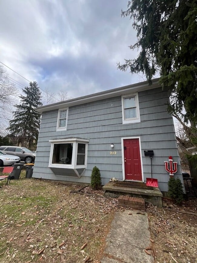 Building Photo - 202 E Dodds St