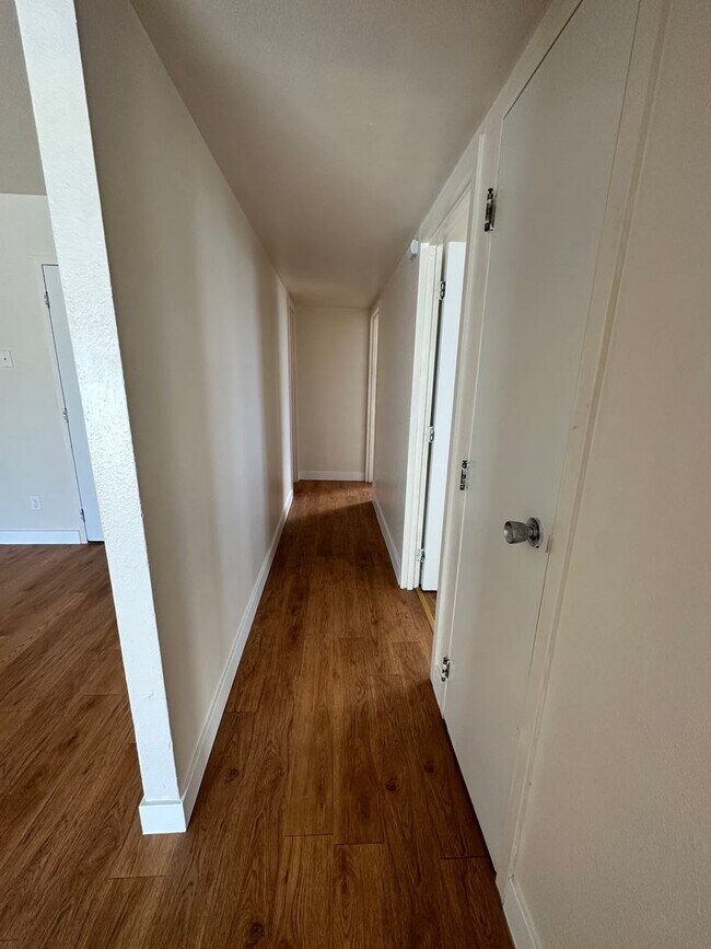 Foto del edificio - NShields636 (KC-LN)