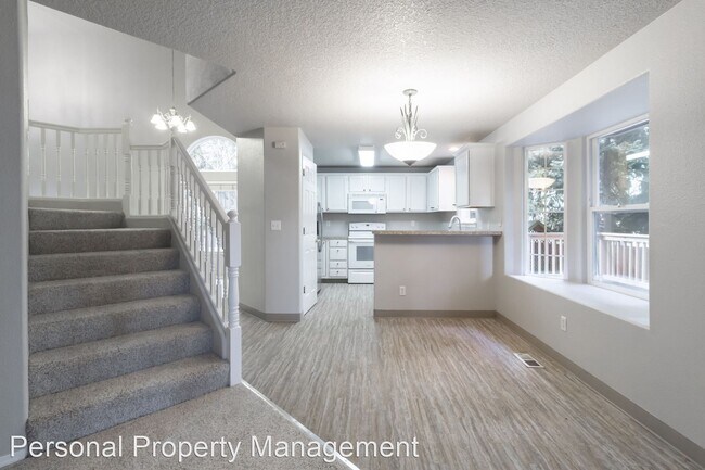 Foto del edificio - 3 br, 2.5 bath House - 8416 Ne 15th ST