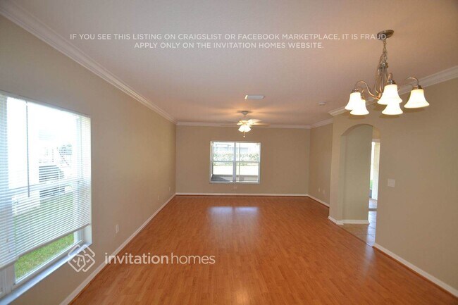 Foto del edificio - 5824 Wrenwater Dr
