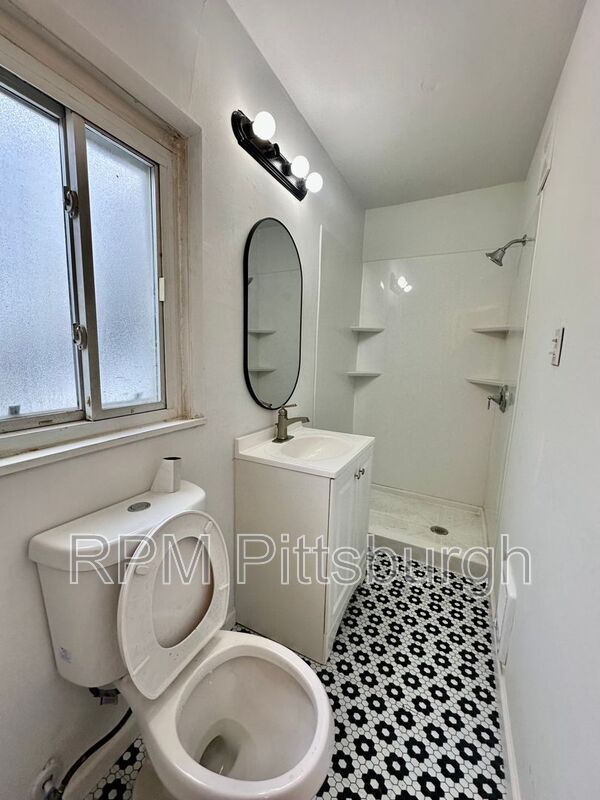 Photo - 3016 Mary St House