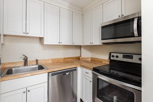 Foto del edificio - 90 Quincy Shore Dr