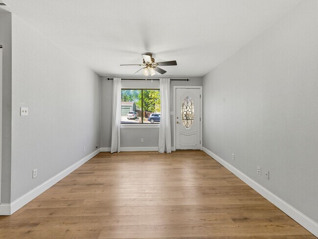Foto del edificio - Beautiful Home in Central Fort Collins Location!
